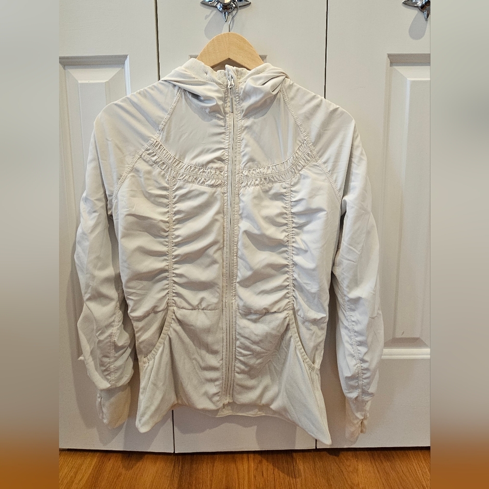 Mondetta Women's S, Cream  Hooded Jacket